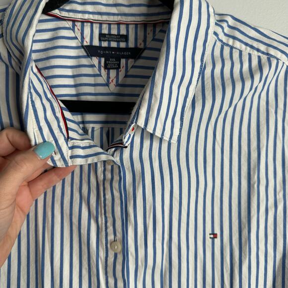 Tommy Hilfiger cotton blue + white vertical stripe relaxed fit button up shirt - Picture 6 of 7